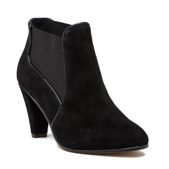 Black Pointy Toe Low Cone Heel Ankle Booties - Picture 5 of 6